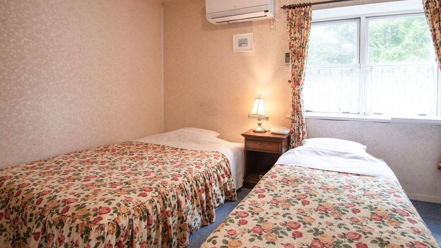 Bedroom 2, Gasthof Ami, Nikkō
