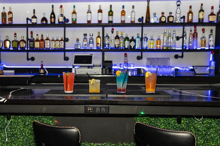 Food & Drinks 5, Suburban Studios Slidell I-10, Saint Tammany