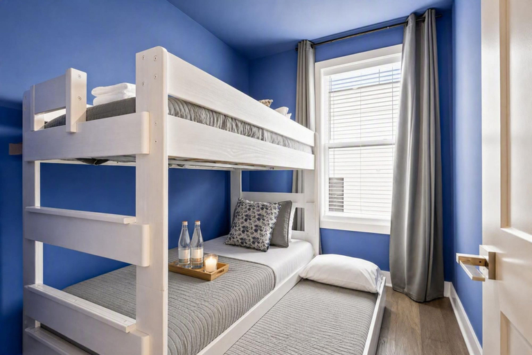 Room 2, 2 Rooftop Homes - Sleeps 24 - Near Geodis Park, Davidson