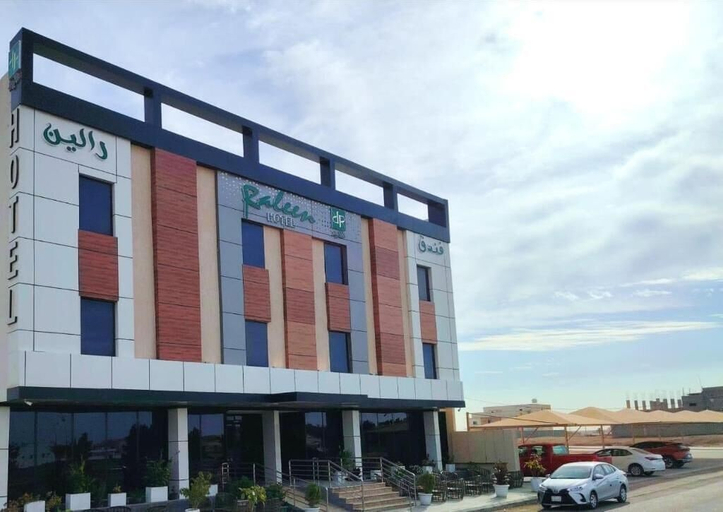Exterior 5, Raleen Hotel
