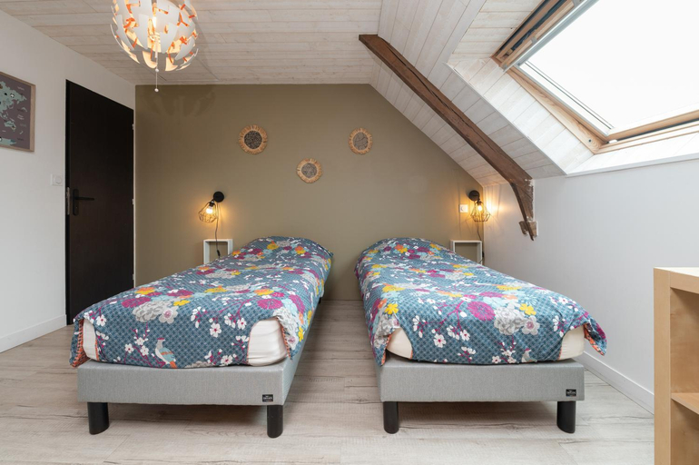 Bedroom 2, Hortensias, Morbihan