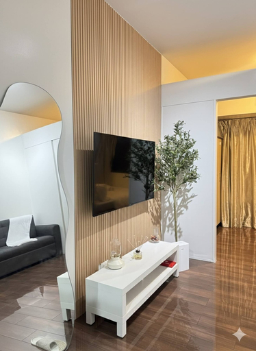 Primary image, Fully Furnished Makati Condo With Fast Wi-fi and Queen Bed, Makati City