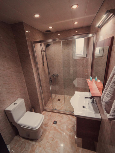 Bathroom 2, APART HOTEL ORBi, Batumi