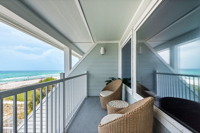 Balcony 2, 2BR Beachfront Townhome on PCB West End + Free Tix: Dolphin Cruise & More!, Bay