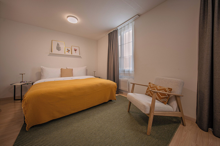 Room 5, Gasthaus Hirschen, Hinwil