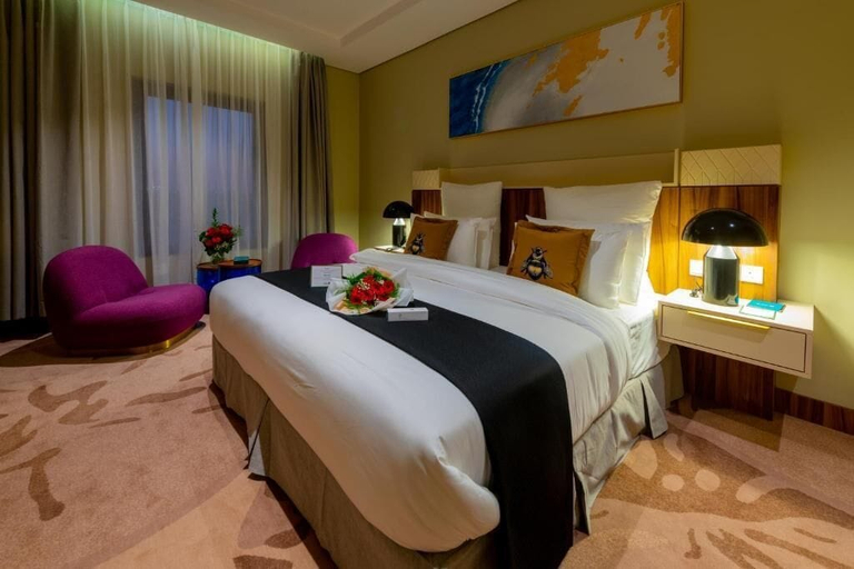 Room 4, Raleen Hotel