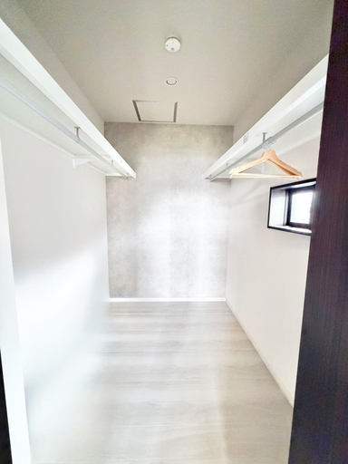Room 4, Modern Japanese House Near Ozu Station By Restavio, Kikuyō