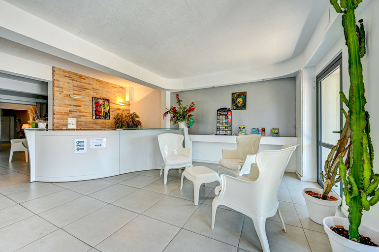 Public Area, Residence Hoteliere En Aparte, Corse-du-Sud