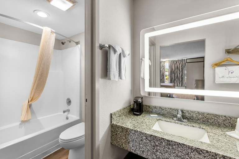 Bathroom 4, Americas Best Value Inn Douglasville, Douglas