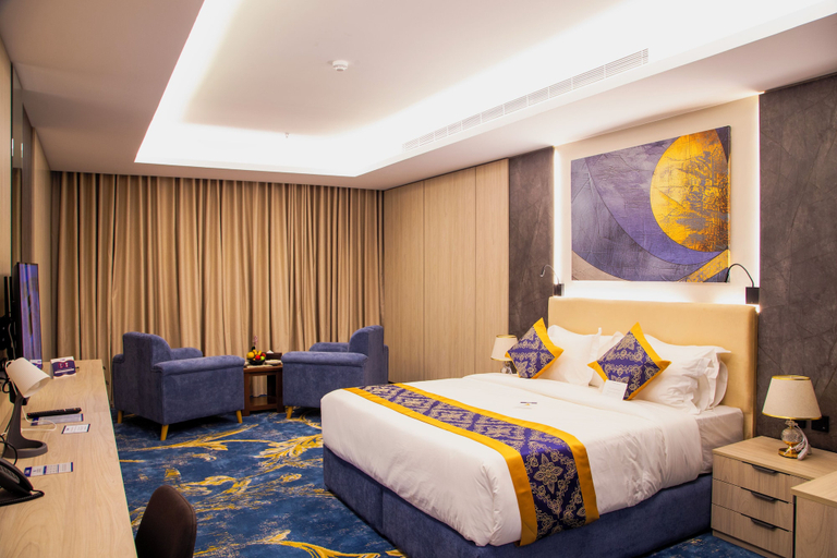 Room 4, Oz Park Hotel