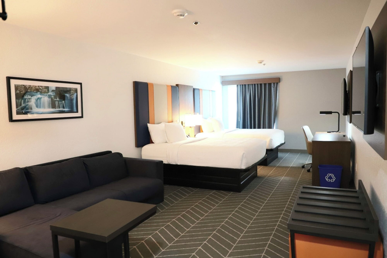 Bedroom 4, La Quinta Inn & Suites by Wyndham Auburn - University Area, Lee