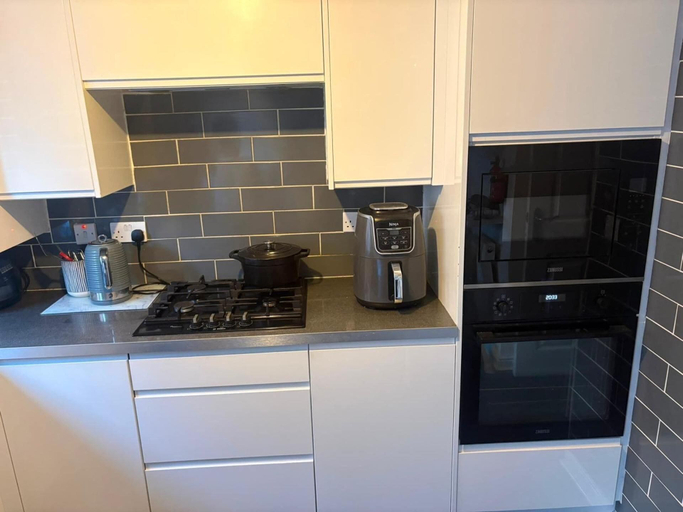 Private kitchen 3, 2 Bedroom Sleeps 3 -private Garden -parking, North Yorkshire