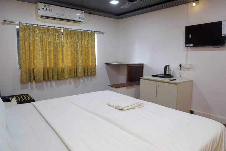 Bedroom 4, Omnia Beach Resort Near Candolim Beach, North Goa
