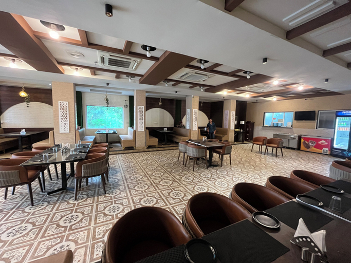 Dining 1, Shubh Shaleen Springs, Bhopal