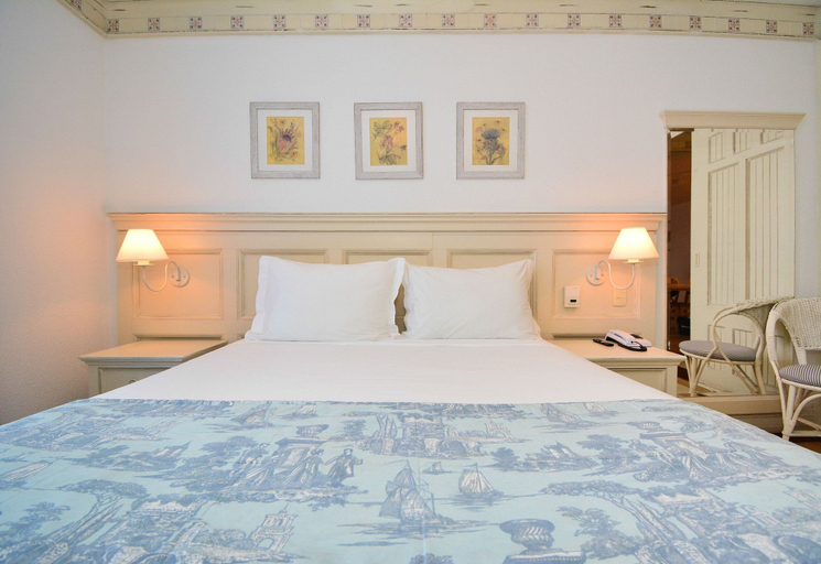 Room 2, IL CAMPANÁRIO, Florianopolis