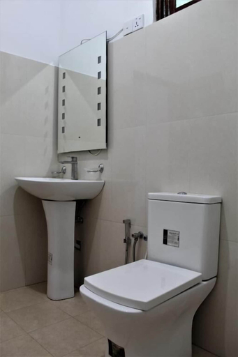 Bathroom 3, Amado Homestay Ella, Ella