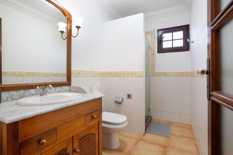 Bathroom 4, Finca Bellavista, Las Palmas