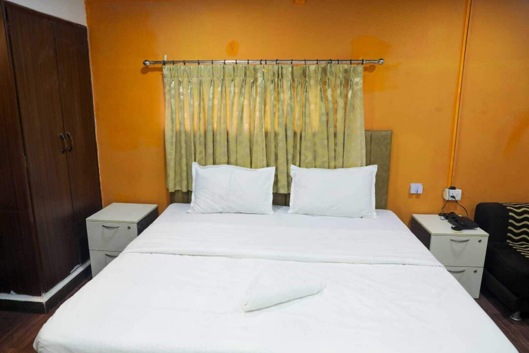 Bedroom 3, Omnia Beach Resort Near Candolim Beach, North Goa