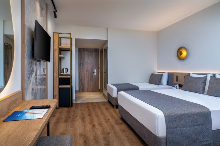 Bedroom 3, Saphir Resort & Spa, Manavgat
