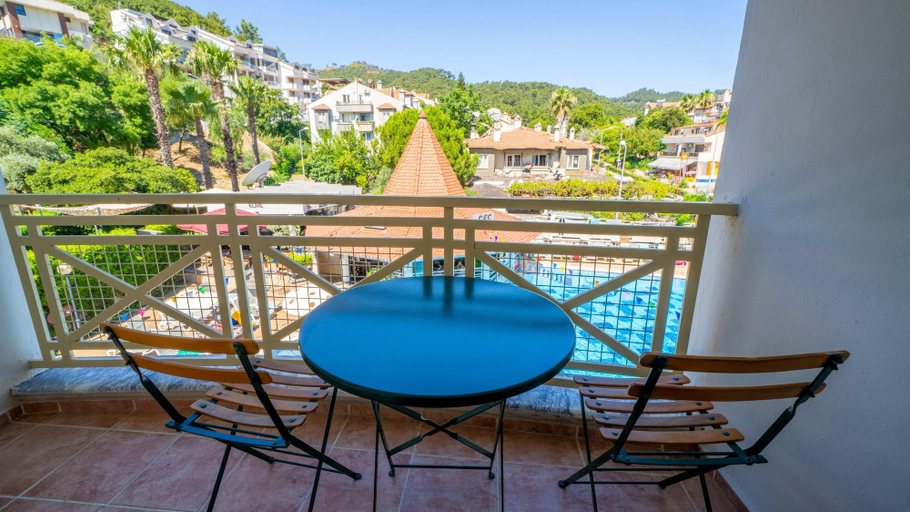Outdoor dining 2, CLUB CETTIA RESORT, Marmaris