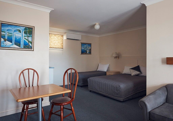 Room 4, Holiday Lodge Narooma, Eurobodalla