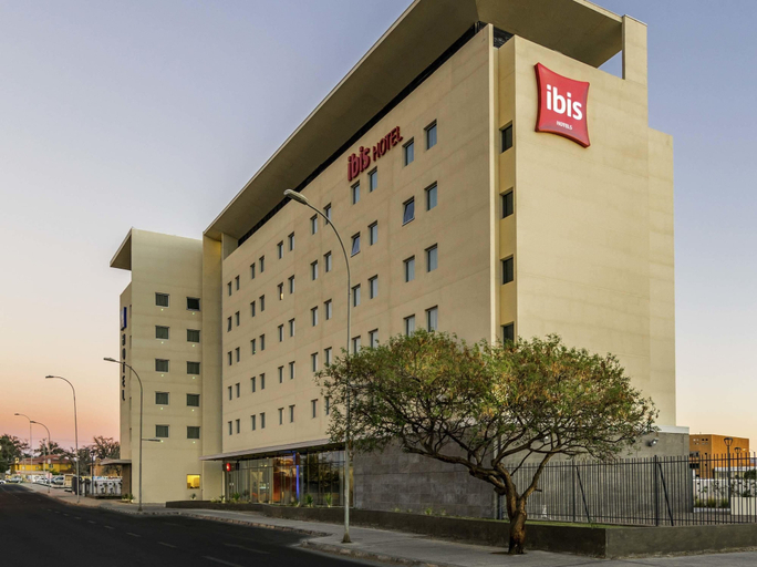 Exterior & Views 2, ibis Calama, El Loa