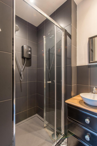 Bathroom 3, ParkHouse Farm House, Bath and North East Somerset