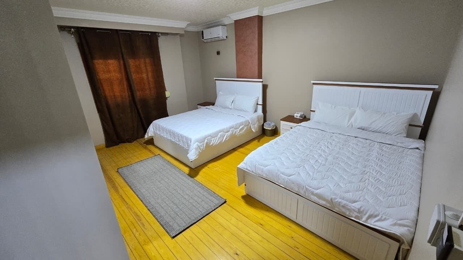 Room 4, Skyline Luxury Suites, An-Nuzhah