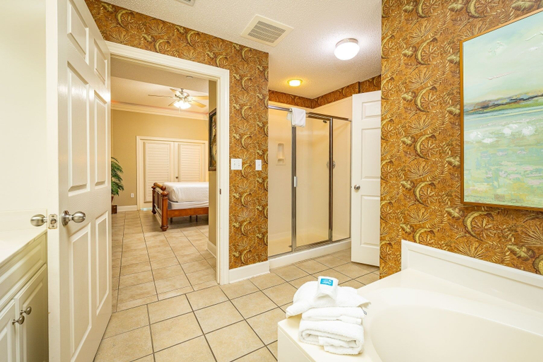Room 3, Phoenix West 602 3 Bedroom Condo, Baldwin