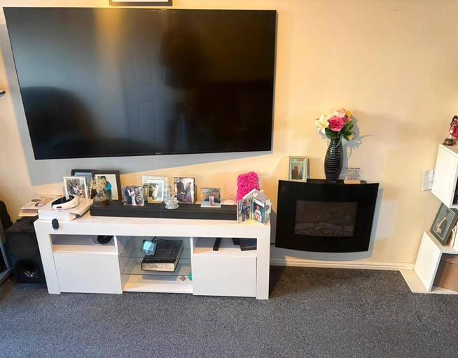 Interior, 2 Bedroom Sleeps 3 -private Garden -parking, North Yorkshire