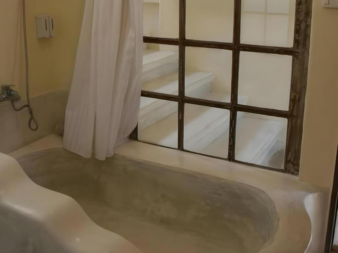 Bathroom 3, The Nagaya Resort, Suan Phung