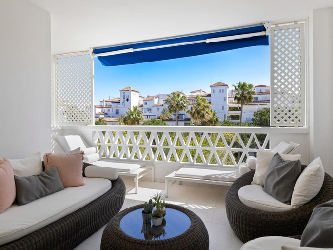 Room 4, Dos Dormitorios en Las Gaviotas, Málaga