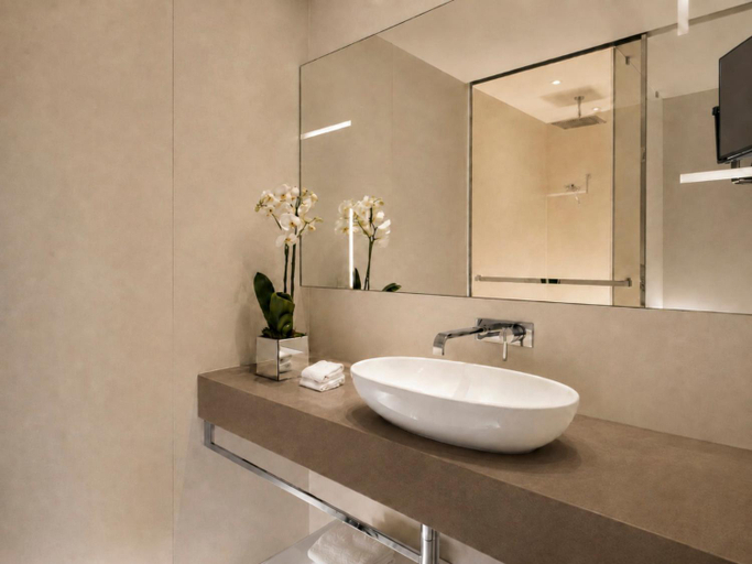 Bathroom, Hotel Yannis-Corfu, Ionian Islands