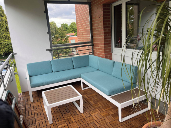 Balcony 3, Green Basel Home - 5 Beds Free Parking, Arlesheim