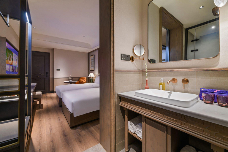 Bathroom 3, 武汉汉口江滩保安洋行漫心府, Wuhan