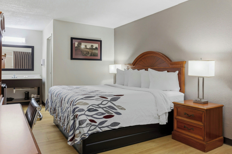 Bedroom 3, Red Roof Inn Wheelersburg, Scioto