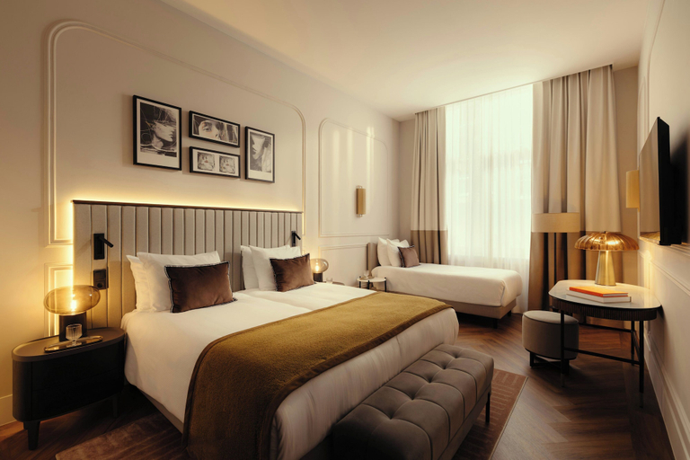 Bedroom 3, The Manor Amsterdam, Amsterdam