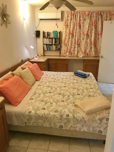 Bedroom 4, Golden Gem Cosy Apartment with pool & garden view