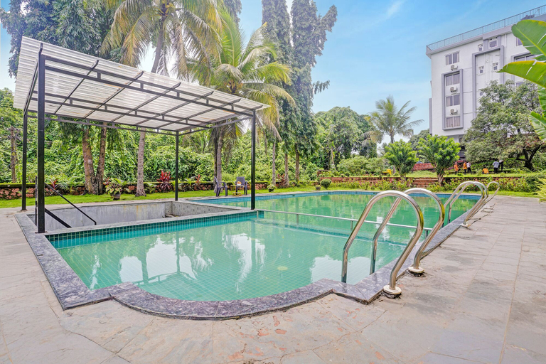 Pool 4, Oriva The Regalia - Nr. Deltin Royale, North Goa