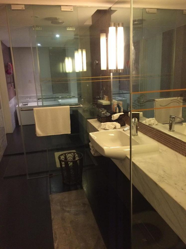 Bathroom 5, Jiaxing Yuehe Hotel, Jiaxing