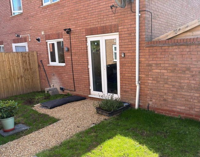 Property grounds, 2 Bedroom Sleeps 3 -private Garden -parking, North Yorkshire