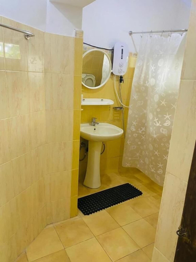Bathroom 5, New Arverne Villa Kandy, K.F.G. & G. Korale