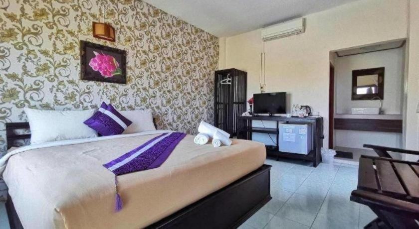 Bedroom 3, Phufahsai Resort, Khao Kho