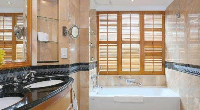 Bathroom 4, Regency Hotel, Shantou