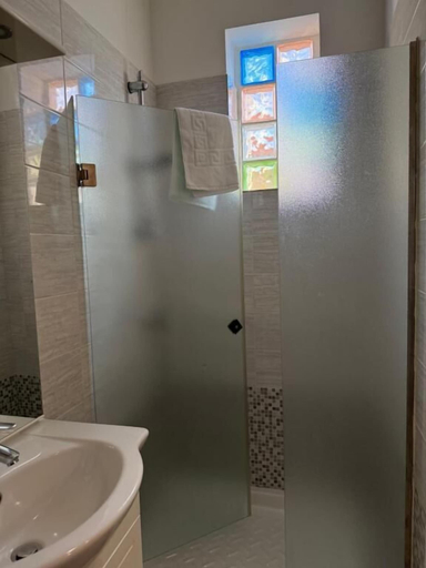 Bathroom, Pirandello Rooms, Verona