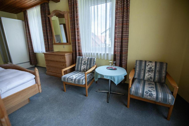 Bedroom 2, Landhotel Jagerhof, Bayreuth