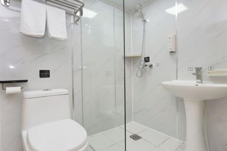 Room 2, Elong ME Hotel (Beijing Zuojiazhuang), Beijing