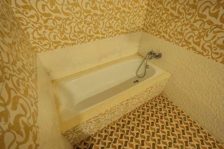 Bathroom 5, River Country, Thiruvananthapuram