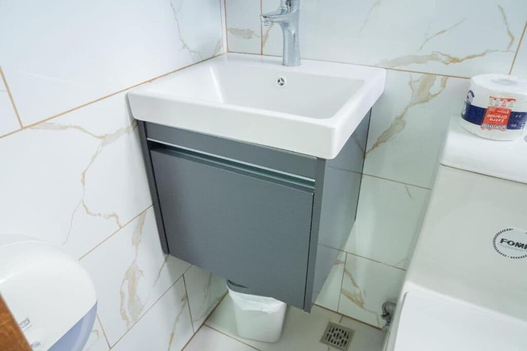 Bathroom 4, Hotel Bimini, Concepción de la Vega