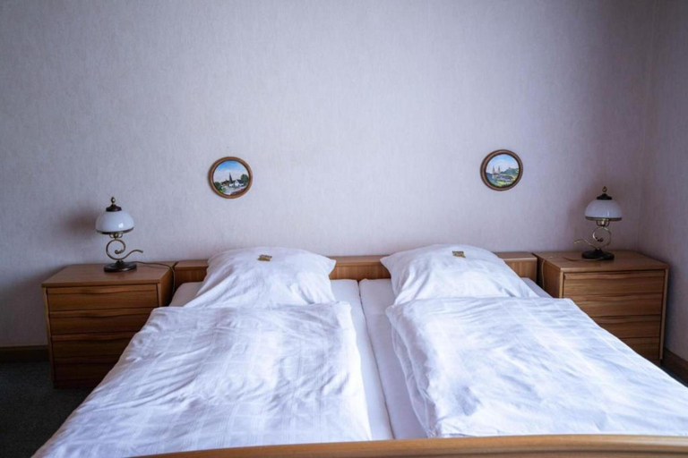 Bedroom 4, Landhotel Jagerhof, Bayreuth
